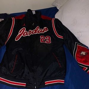 Chicago bulls Jordan jacket. Really old and rare.